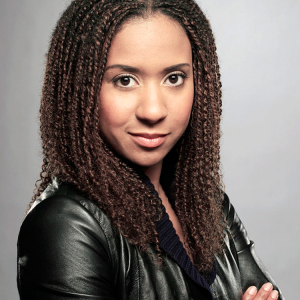 Traci Thoms2